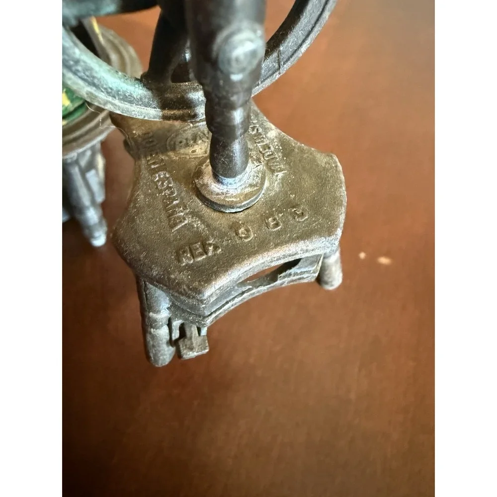 Vintage Metal Die Cast Mini Yellow World‎ Globe Map Pencil Sharpener For Desktop